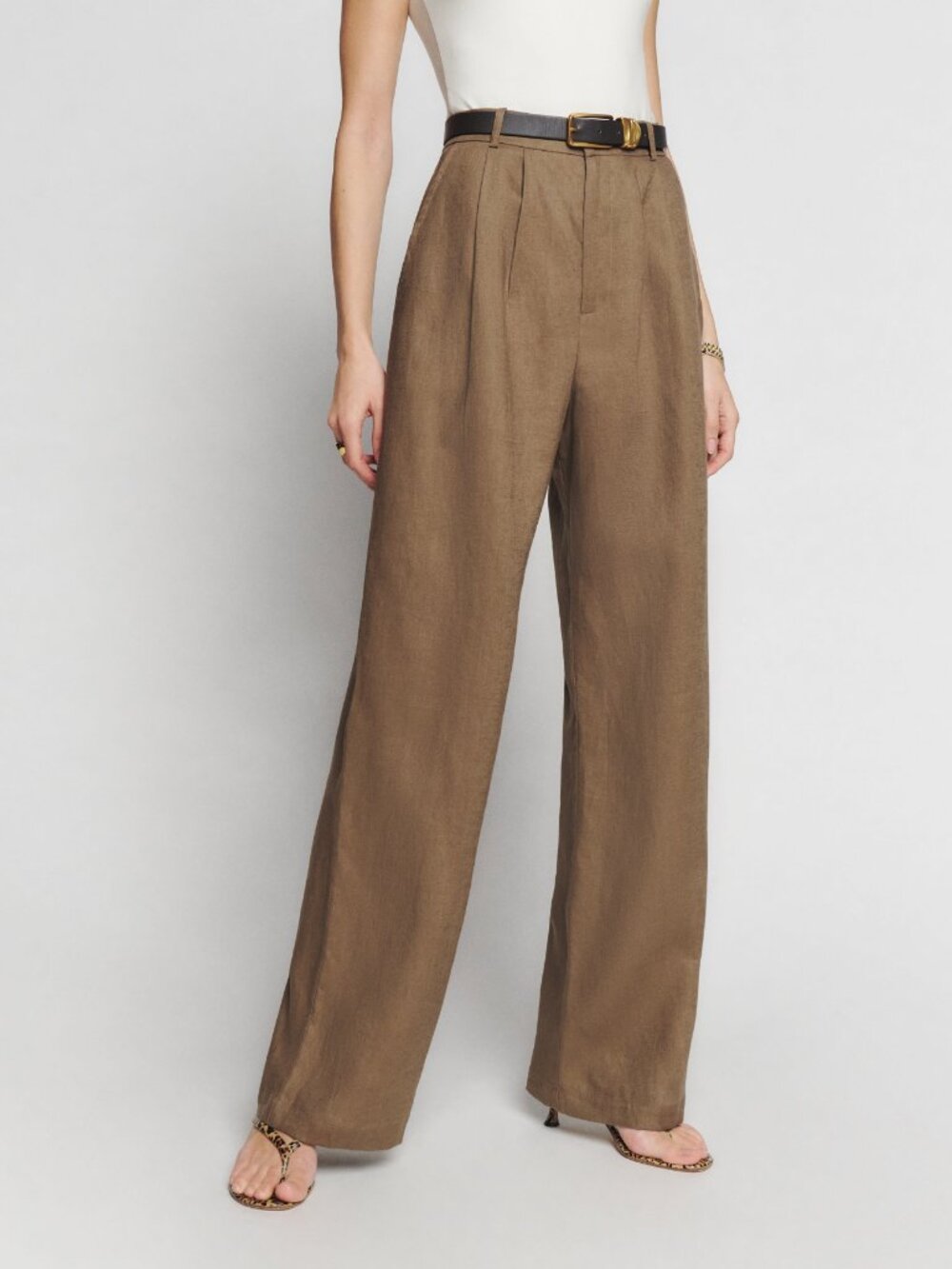 Reformation Wide-Leg Vesta Linen Pant in Mushroom, Taupe Brown